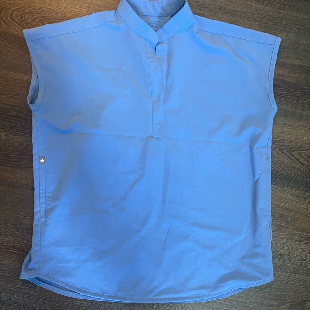 Figs Ceil Blue Scrub Top size XSS